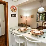 Rosa Apartamento Bavária 102