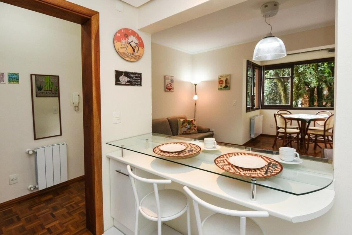 Rosa Edificio Bavaria Apartamento Gramado